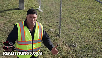 Brandy Renee Pleases The Truck Driver With Oral Skills To Retrieve Her Car - Reality Kings