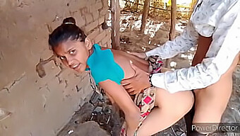 La Belleza Desi Toma Por Detrás El Anal En Village Fuke 1