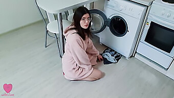 My girlfriend was not trapped in the laundry machine and eagerly satisfied my sexual desires